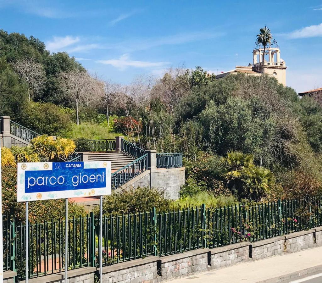 Lavica Di Mezzo Apartments كاتانيا المظهر الخارجي الصورة