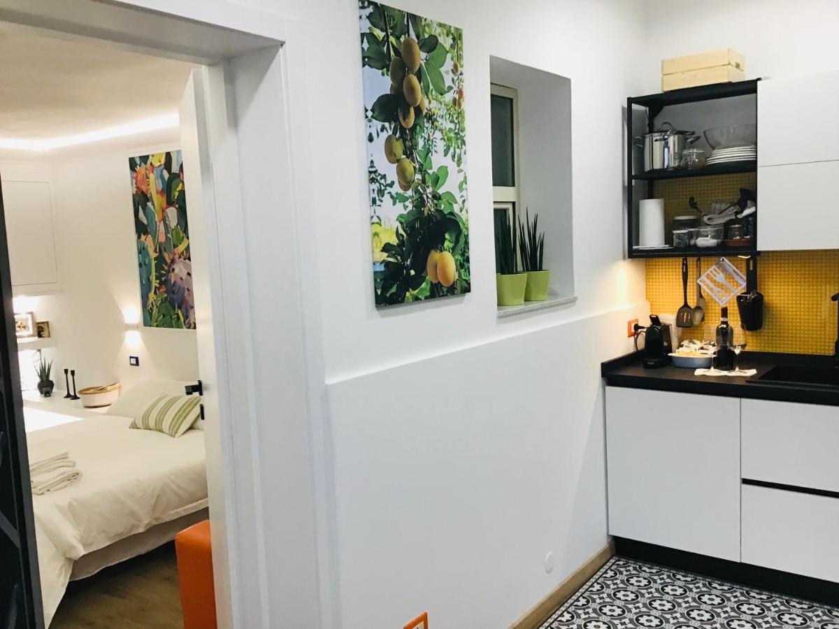 Lavica Di Mezzo Apartments كاتانيا المظهر الخارجي الصورة